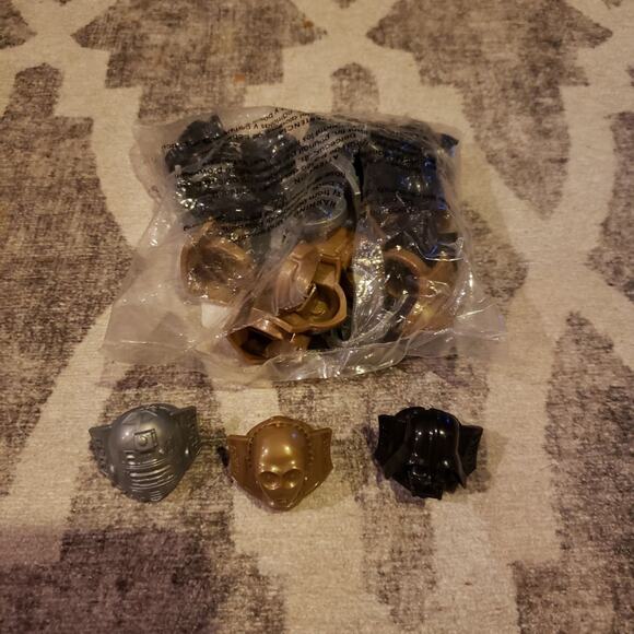 24 Star Wars Cupcake Rings C3PO Darth Vader R2D2. - Picture 2 of 2